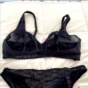 Lace bra and thong underwear set